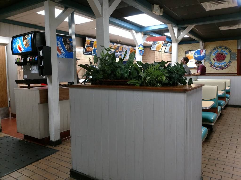 Long John Silvers | restaurant | 218 Lincoln Hwy, Fairview Heights, IL 62208, USA | 6186328074 OR +1 618-632-8074