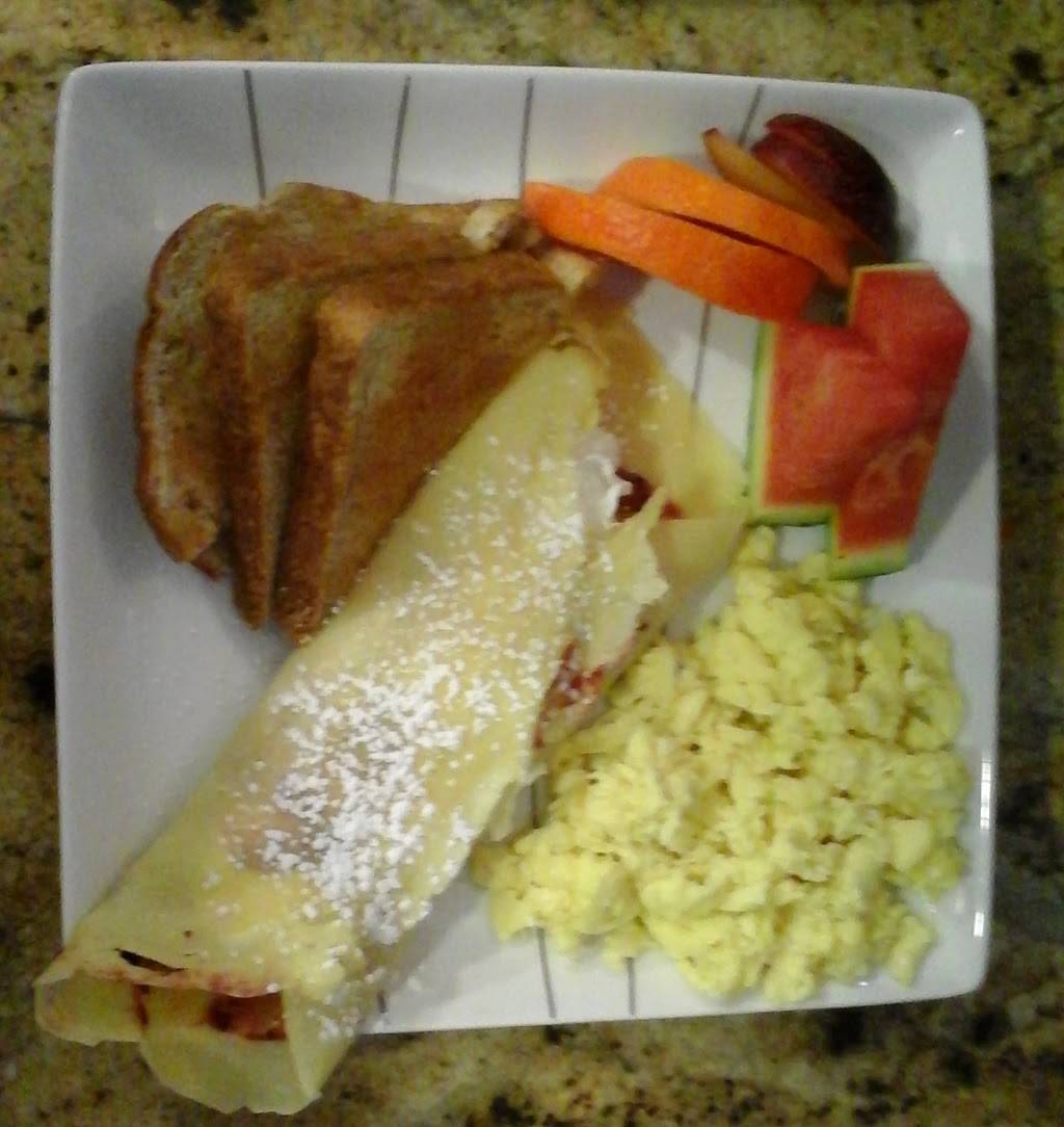 Club Il Cavallino | restaurant | 9420 Tecumseh Rd E, Windsor, ON N8R 1A2, Canada | 5199792937 OR +1 519-979-2937