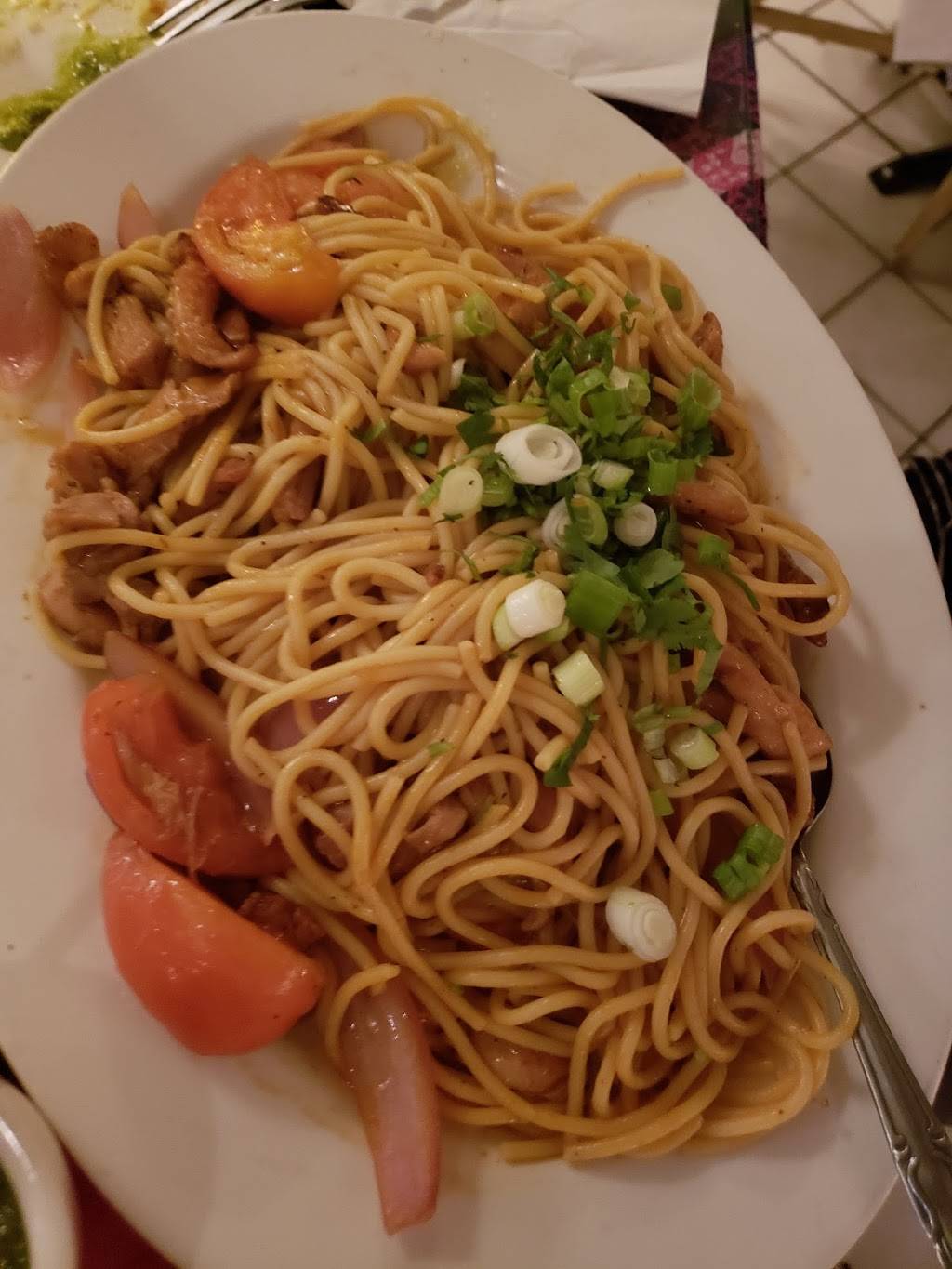 La Granja De Oro | restaurant | 2920 Annandale Rd, Falls Church, VA 22042, USA | 7035345511 OR +1 703-534-5511