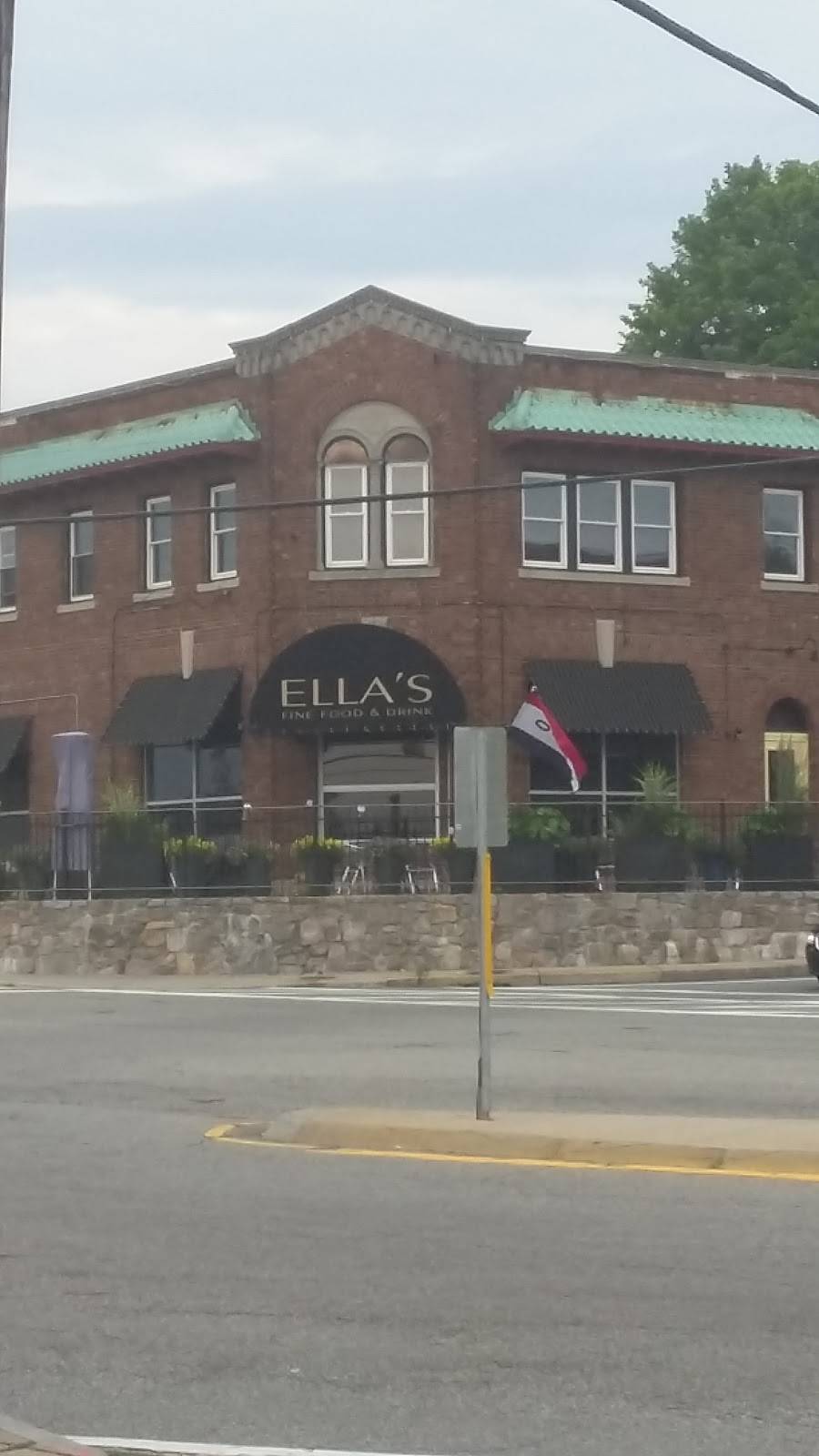 Ellas Fine Food & Drink | restaurant | 2 Tower St, Westerly, RI 02891, USA | 4013150606 OR +1 401-315-0606