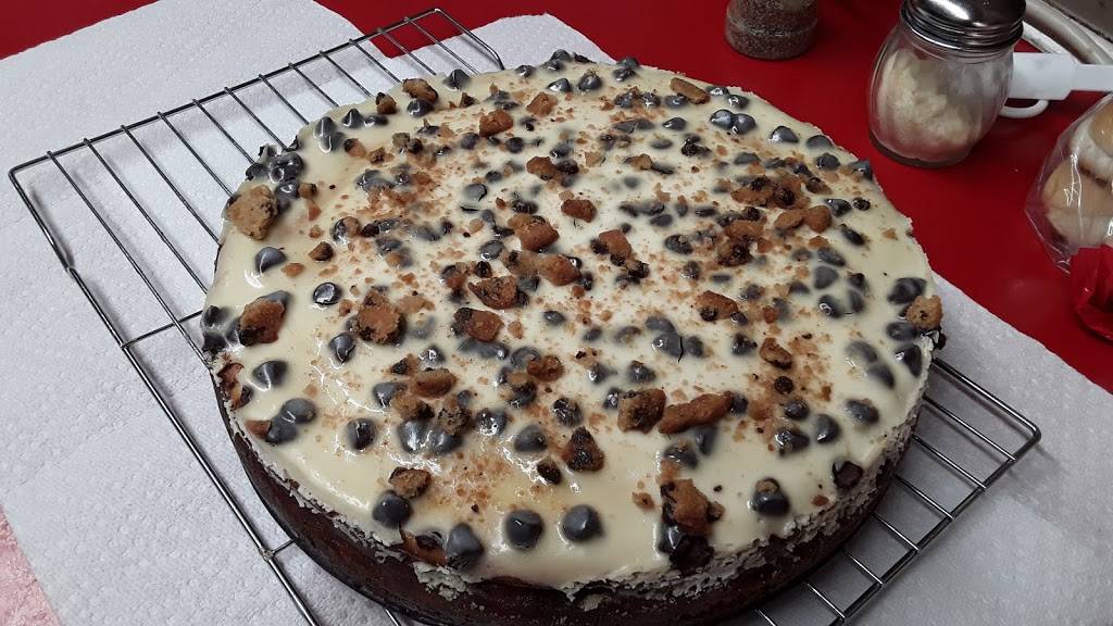 Indian Trails Restaurant | restaurant | 8856 N Canaan Main St, Canaan, IN 47224, USA | 8128394020 OR +1 812-839-4020