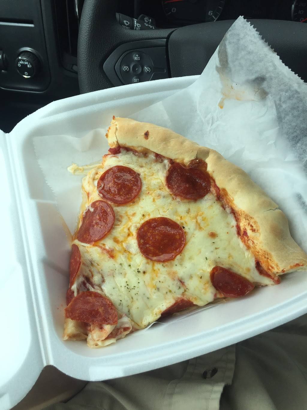 Taylor Street Pizza | restaurant | 7000 Huntley Rd, Carpentersville, IL 60110, USA | 8474269400 OR +1 847-426-9400