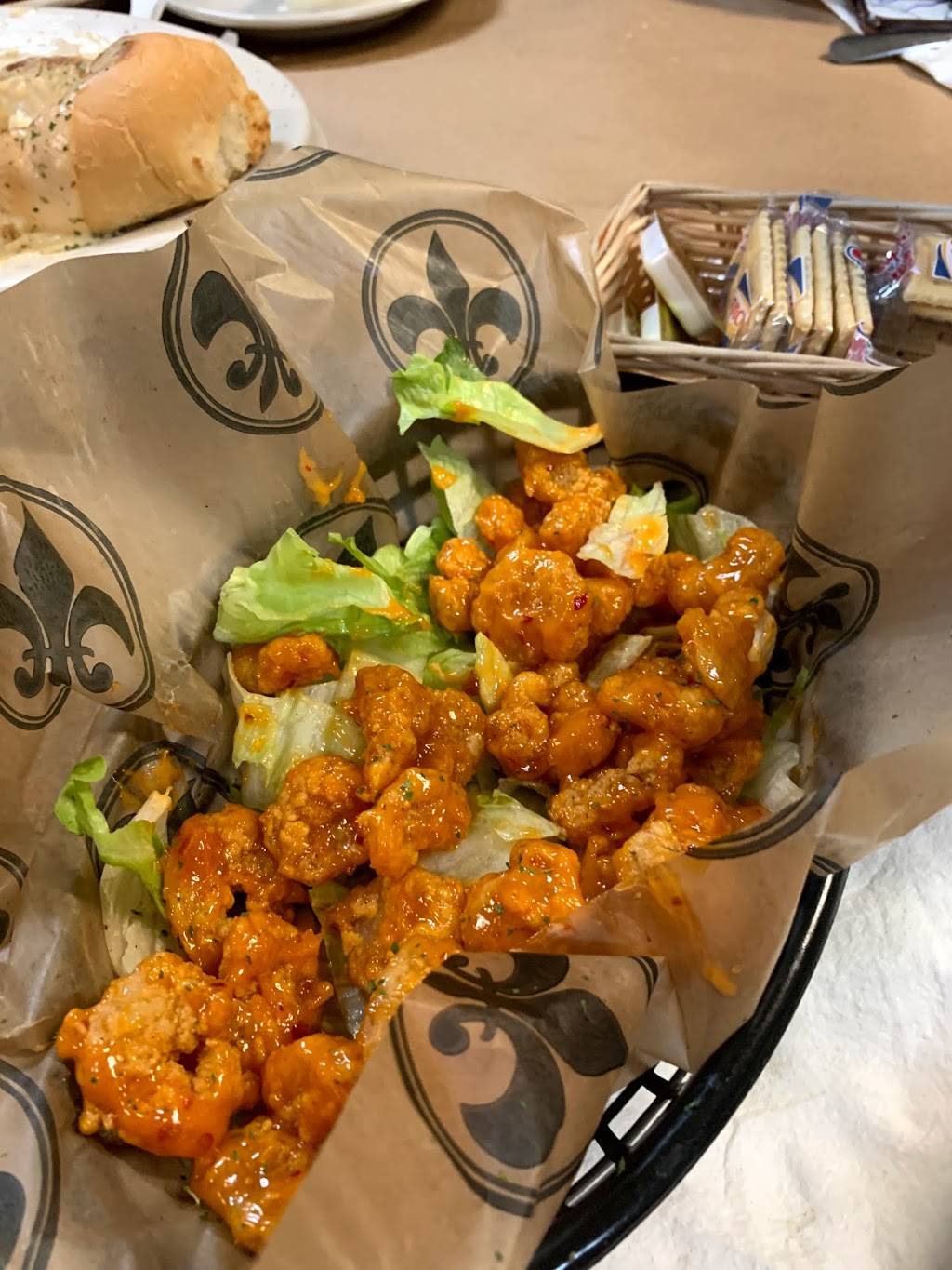 Cher Amies | restaurant | 15628 W Main St, Cut Off, LA 70345, USA | 9853253333 OR +1 985-325-3333