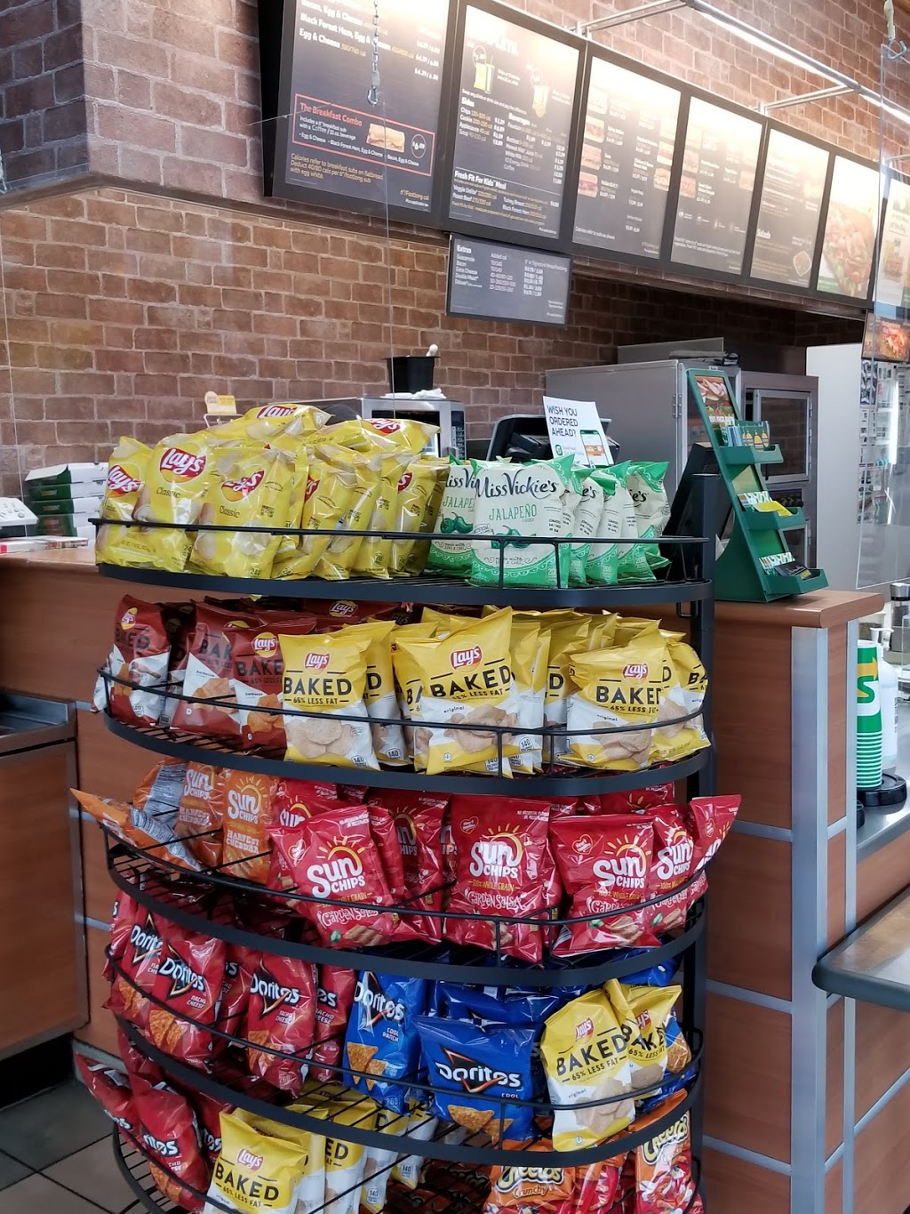 Subway | restaurant | 7 W Irving Park Rd, Bensenville, IL 60106, USA | 6307879050 OR +1 630-787-9050