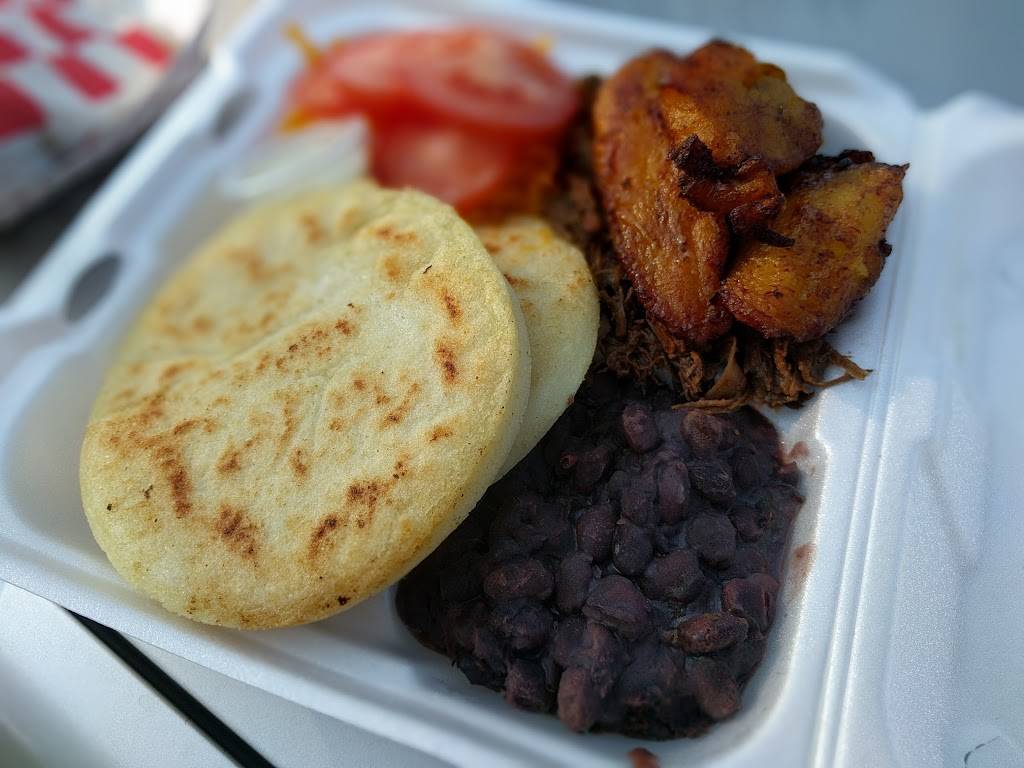 Sammy Arepas | restaurant | 3220 Lakeshore Dr, St Joseph, MI 49085, USA | 3319038708 OR +1 331-903-8708