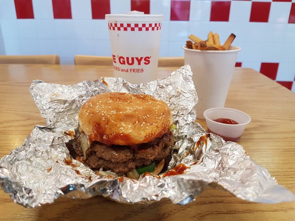 Five Guys | meal takeaway | 170 Bath Rd, Brunswick, ME 04011, USA | 2074064359 OR +1 207-406-4359