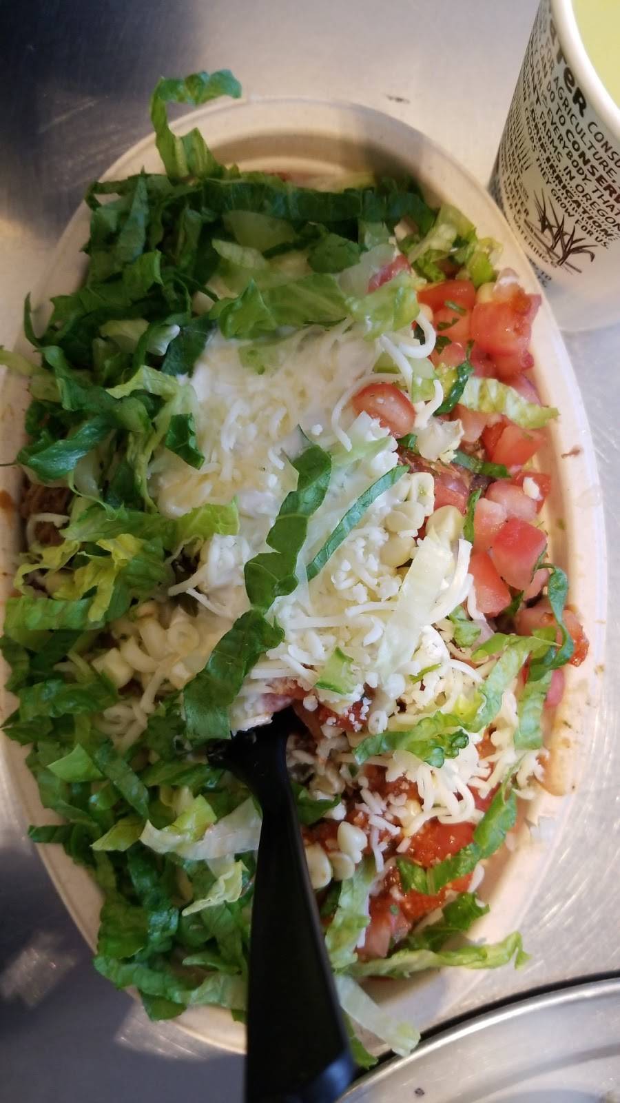Chipotle Mexican Grill | restaurant | 815 Hutchinson River Pkwy, Bronx, NY 10465, USA | 7188221696 OR +1 718-822-1696