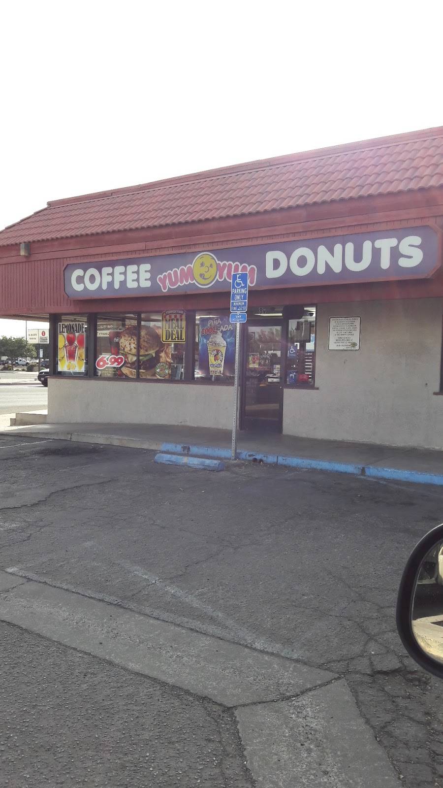 Yum Yum Donuts | bakery | 8 Olive Ave, Porterville, CA 93257, USA | 5597849717 OR +1 559-784-9717
