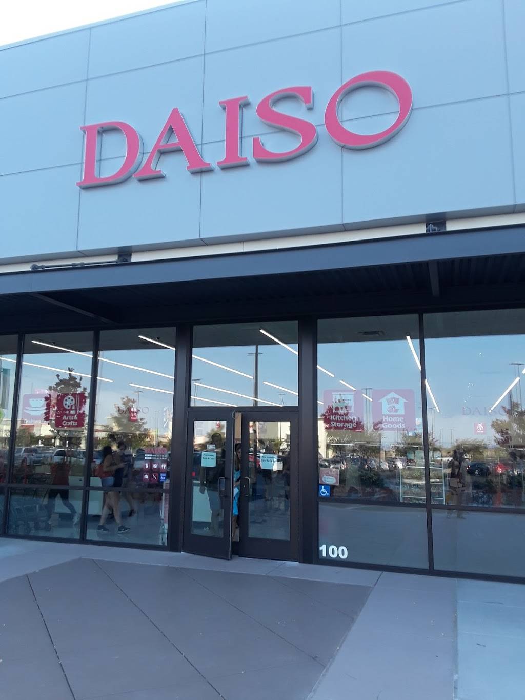 Daiso | meal takeaway | 8176 Delta Shore Circle #100, Sacramento, CA 95832, USA | 9166299148 OR +1 916-629-9148