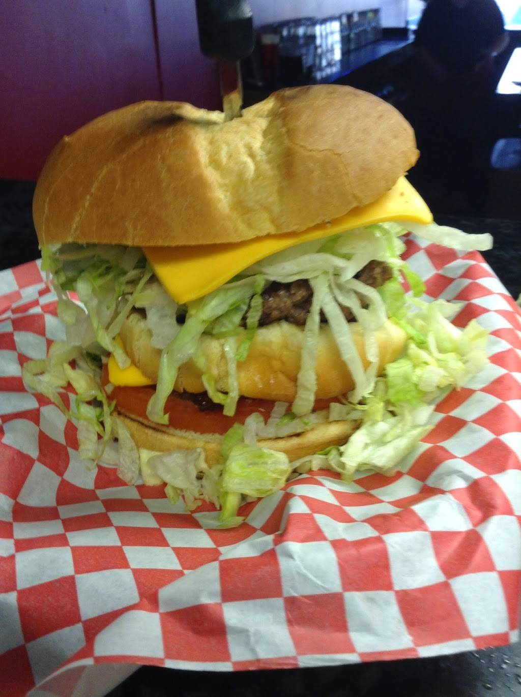 S.O.B. Burgers | restaurant | 5866 14th St W, Bradenton, FL 34207, USA | 9417551998 OR +1 941-755-1998