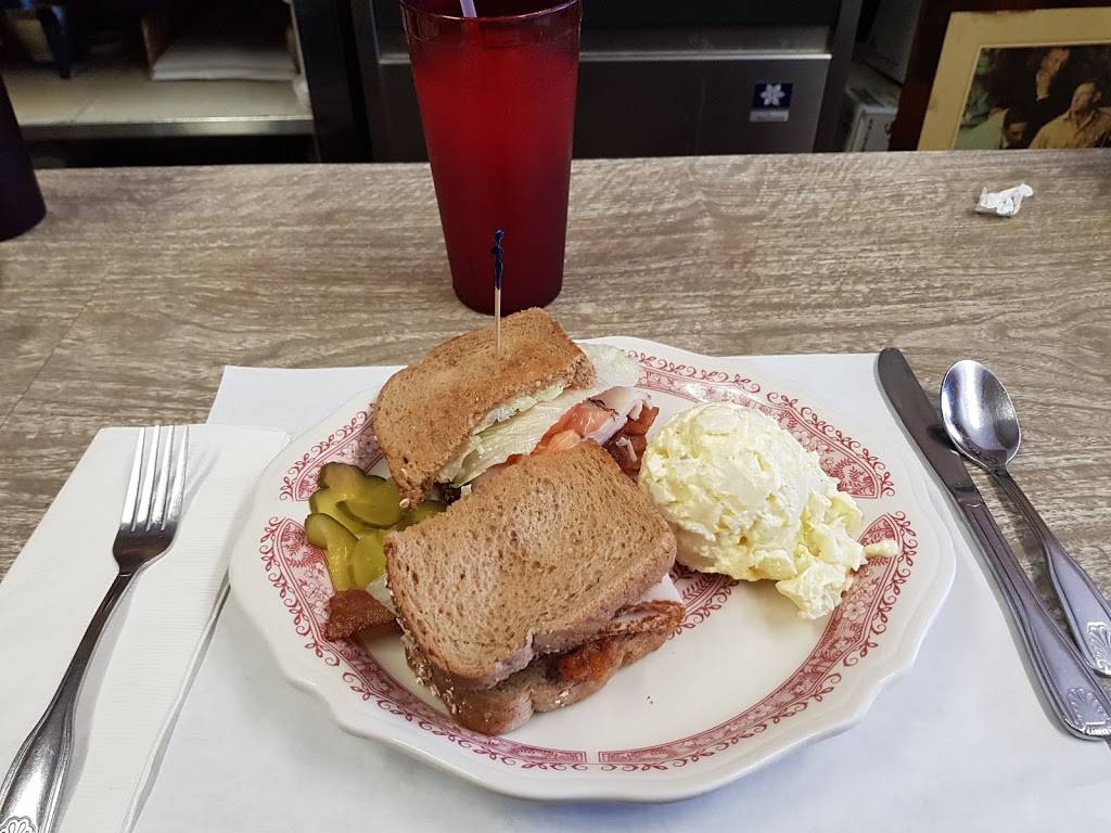 Wendys Place | restaurant | 107 W Grand Ave, El Segundo, CA 90245, USA | 3103223942 OR +1 310-322-3942