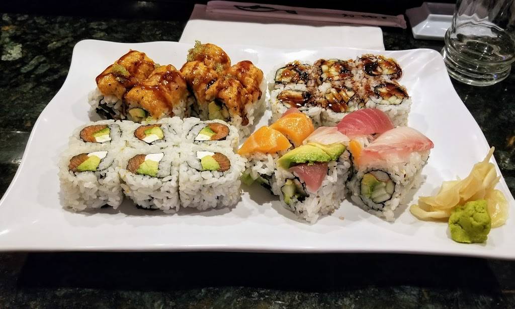 Sushi Bar & Japanese Restaurant | restaurant | 369 West Army Trail Road, Bloomingdale, IL 60108, USA | 6308949088 OR +1 630-894-9088