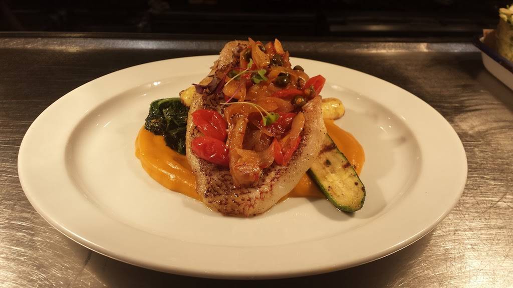 Stillwaters Tavern | restaurant | 224 Beach Dr NE, St. Petersburg, FL 33701, USA | 7273501019 OR +1 727-350-1019