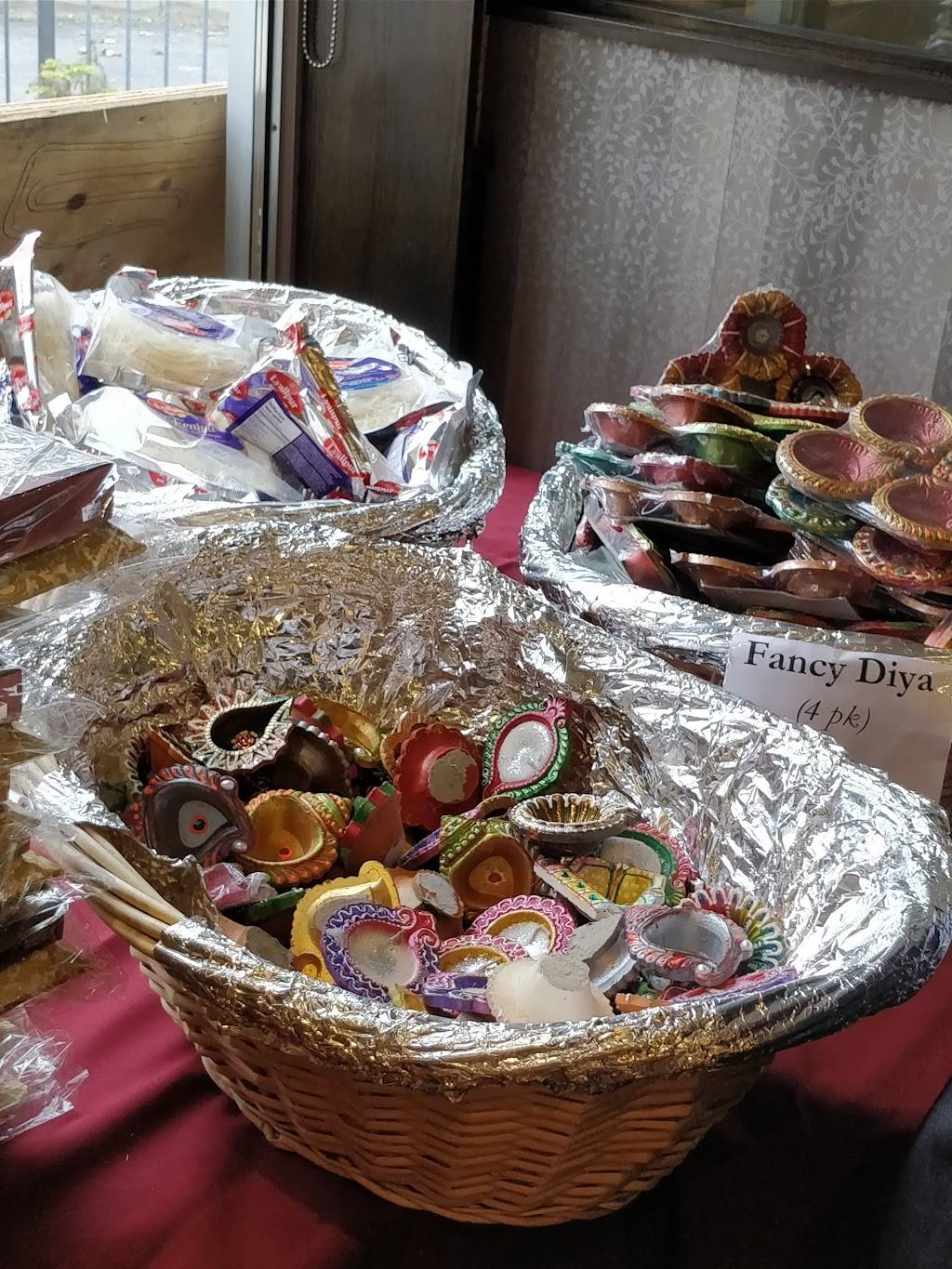 RK Sweets & Restaurant | restaurant | 755 Dundas St W, Mississauga, ON L5C 2T2, Canada | 9058483933 OR +1 905-848-3933