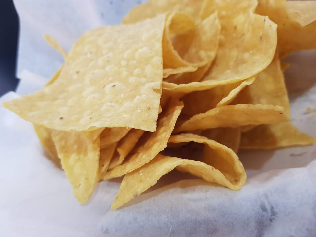 Dos Lunas | restaurant | 12 S Tippecanoe Dr, Tipp City, OH 45371, USA | 9378773277 OR +1 937-877-3277