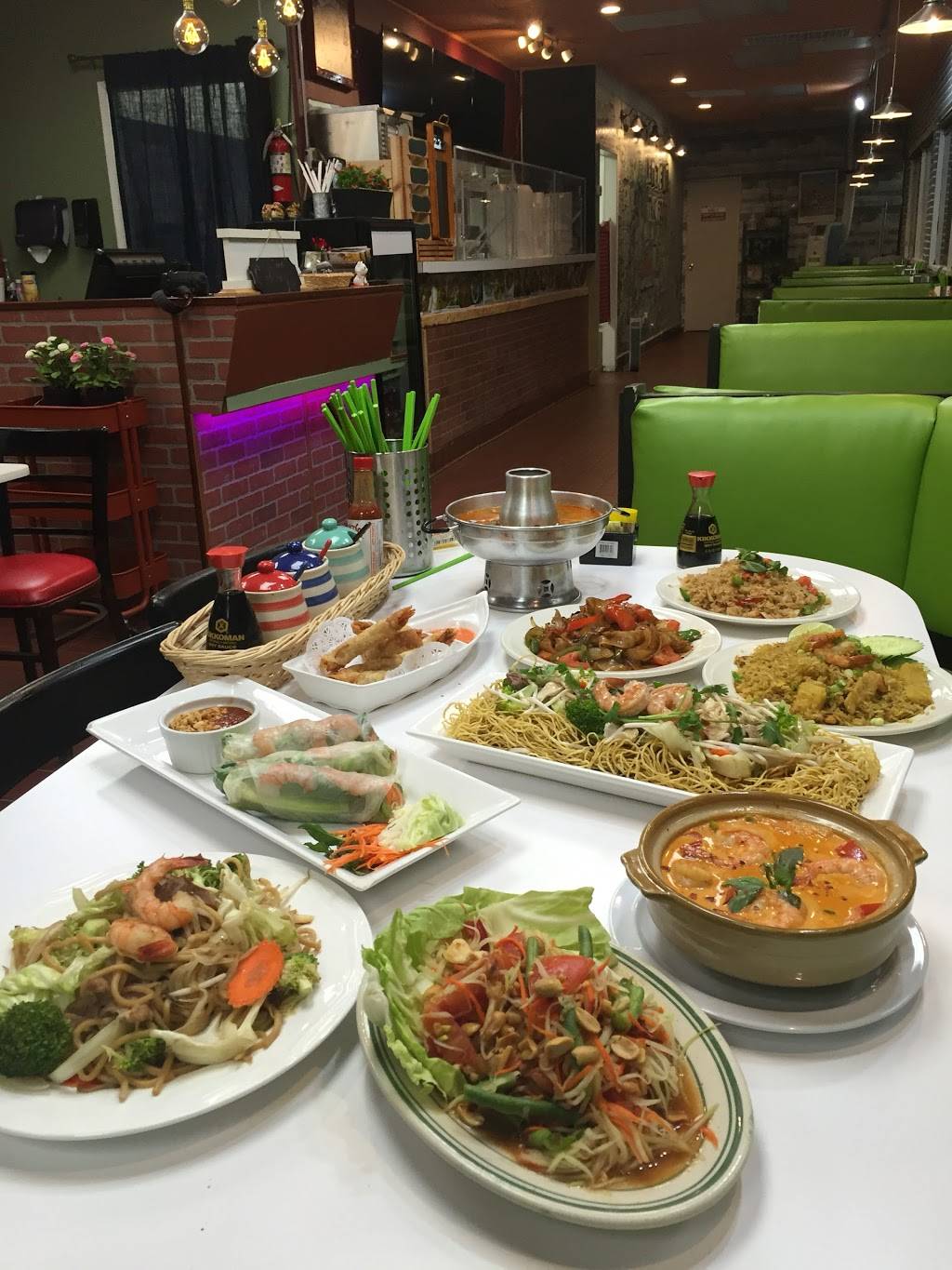 Prik Kee Noo Thai Kitchen | restaurant | 16920 E Gladstone St, Azusa, CA 91702, USA | 6268043830 OR +1 626-804-3830