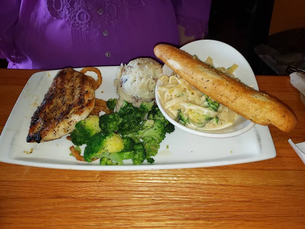 Applebees Grill + Bar | restaurant | 1917 Cobbs Ford Rd, Prattville, AL 36066, USA | 3343618899 OR +1 334-361-8899