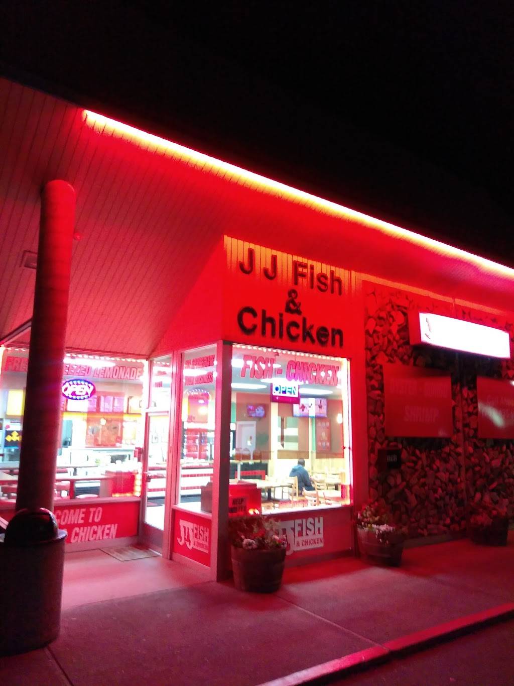 JJ Fish and Chicken | restaurant | 1791 N Texas St, Fairfield, CA 94533, USA | 7074359000 OR +1 707-435-9000