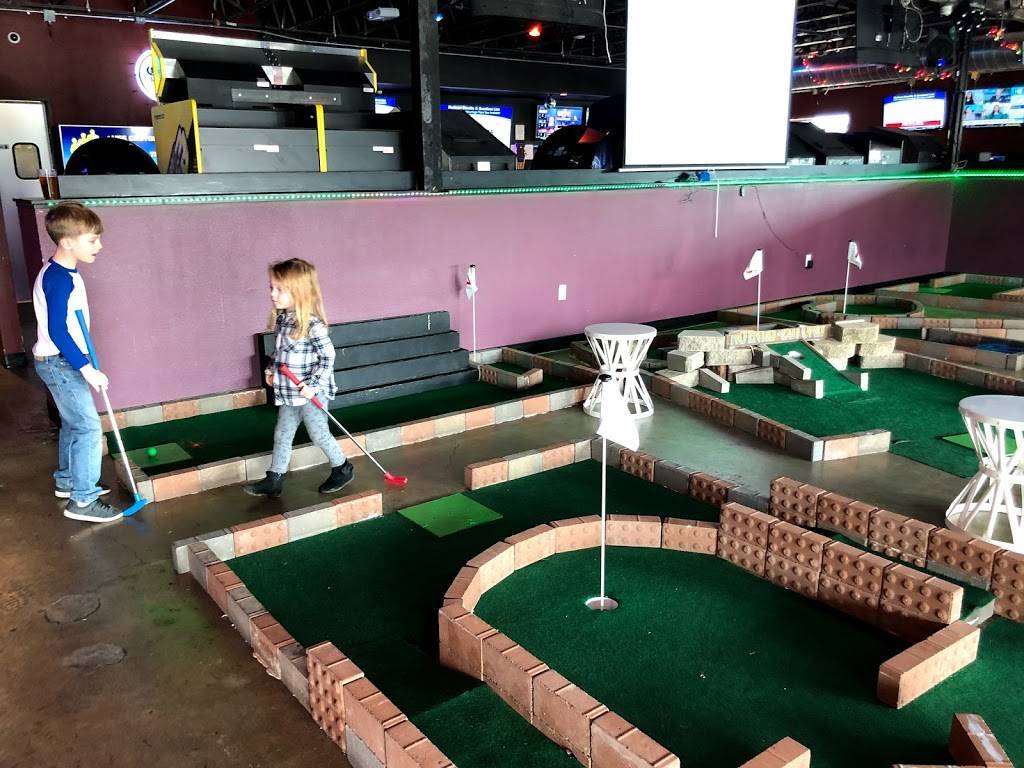 Putters: Arcade - Mini Golf - Sports Bar | restaurant | 320 S 2nd St, Waco, TX 76701, USA | 2543405198 OR +1 254-340-5198