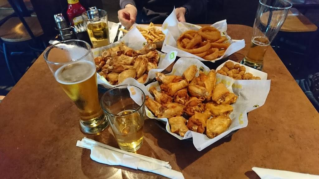 Buffalo Wild Wings | restaurant | 1573 Marion-Mt Gilead Rd, Marion, OH 43302, USA | 7407259464 OR +1 740-725-9464