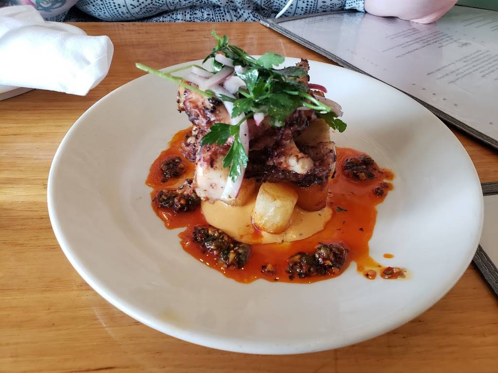 Perlas | restaurant | 1400 S Congress Ave, Austin, TX 78704, USA | 5122917300 OR +1 512-291-7300