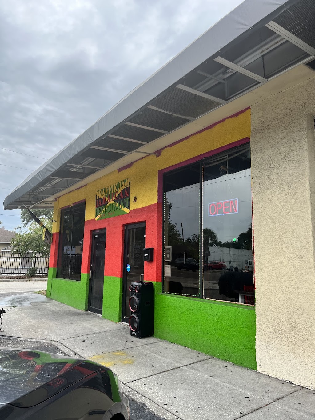 Traffik Jam Jamaican Resturant | restaurant | 1500 16th St S, St. Petersburg, FL 33705, USA | 7275757340 OR +1 727-575-7340