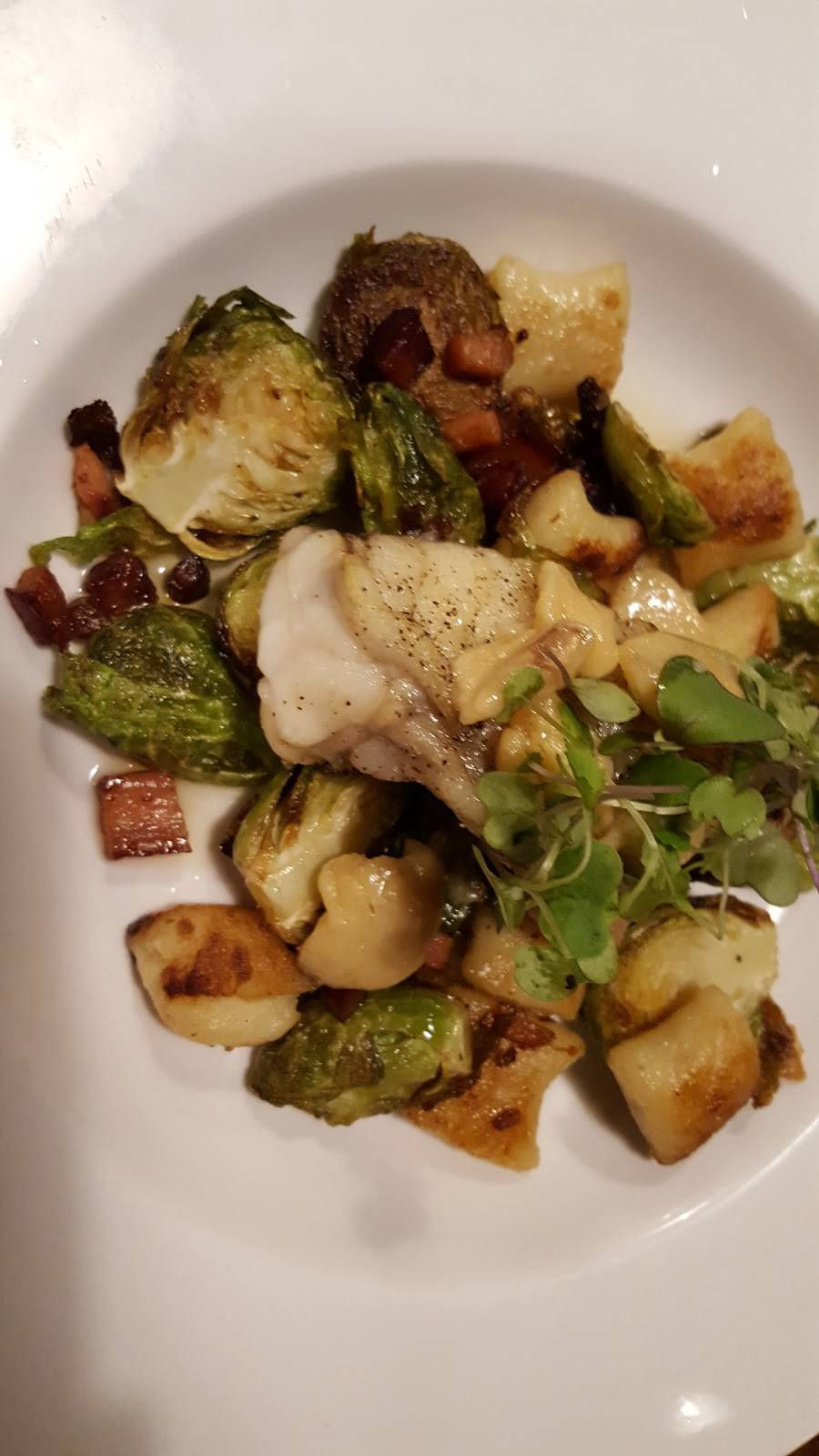 Barley Vine Rail Co | restaurant | 35 Armstrong St, Orangeville, ON L9W 3H6, Canada | 5199423400 OR +1 519-942-3400