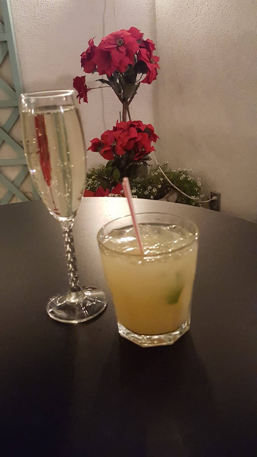 Matteos | restaurant | 2321 Westwood Blvd, Los Angeles, CA 90064, USA | 3104754521 OR +1 310-475-4521