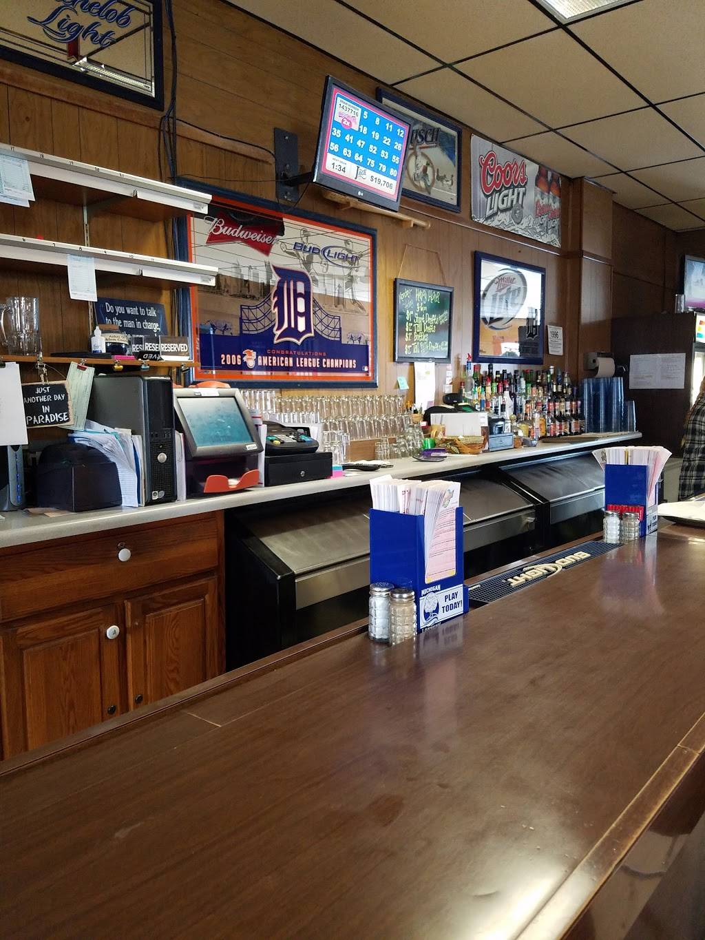 Gibbys Bar & Grill | restaurant | 139 W Main St, Mendon, MI 49072, USA | 2694964835 OR +1 269-496-4835