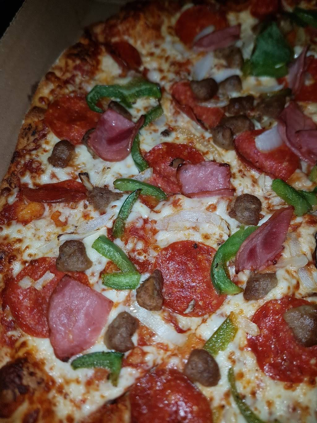 Dominos Pizza | meal delivery | 572 Montreal Rd, Ottawa, ON K1K 0T9, Canada | 6137477878 OR +1 613-747-7878