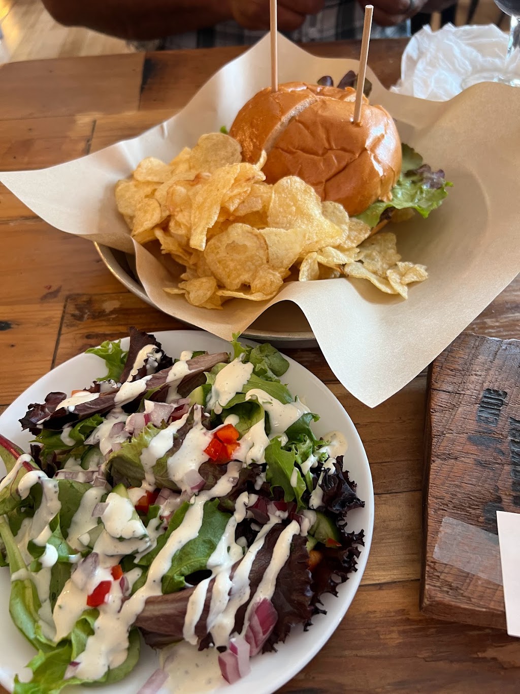 Lincoln Avenue Brewery | restaurant | 538 Lincoln Ave, Pittsburgh, PA 15202, USA | 4122126363 OR +1 412-212-6363