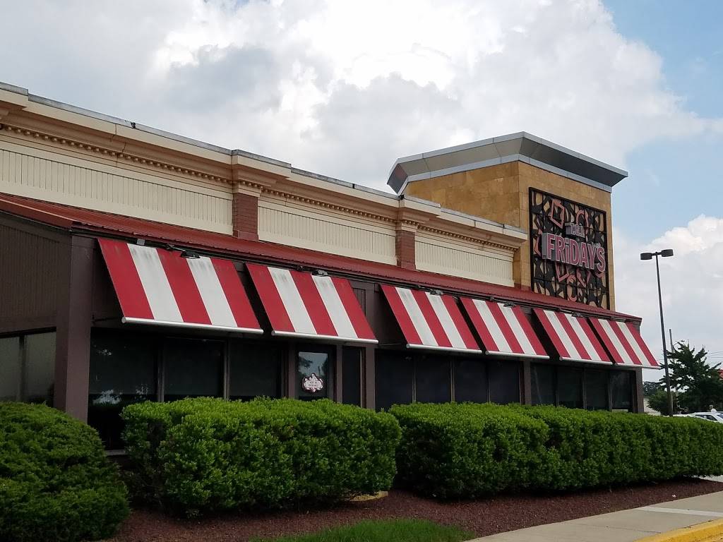 TGI Fridays | restaurant | 301 Rocky Run Pkwy, Wilmington, DE 19803, USA | 3024797170 OR +1 302-479-7170