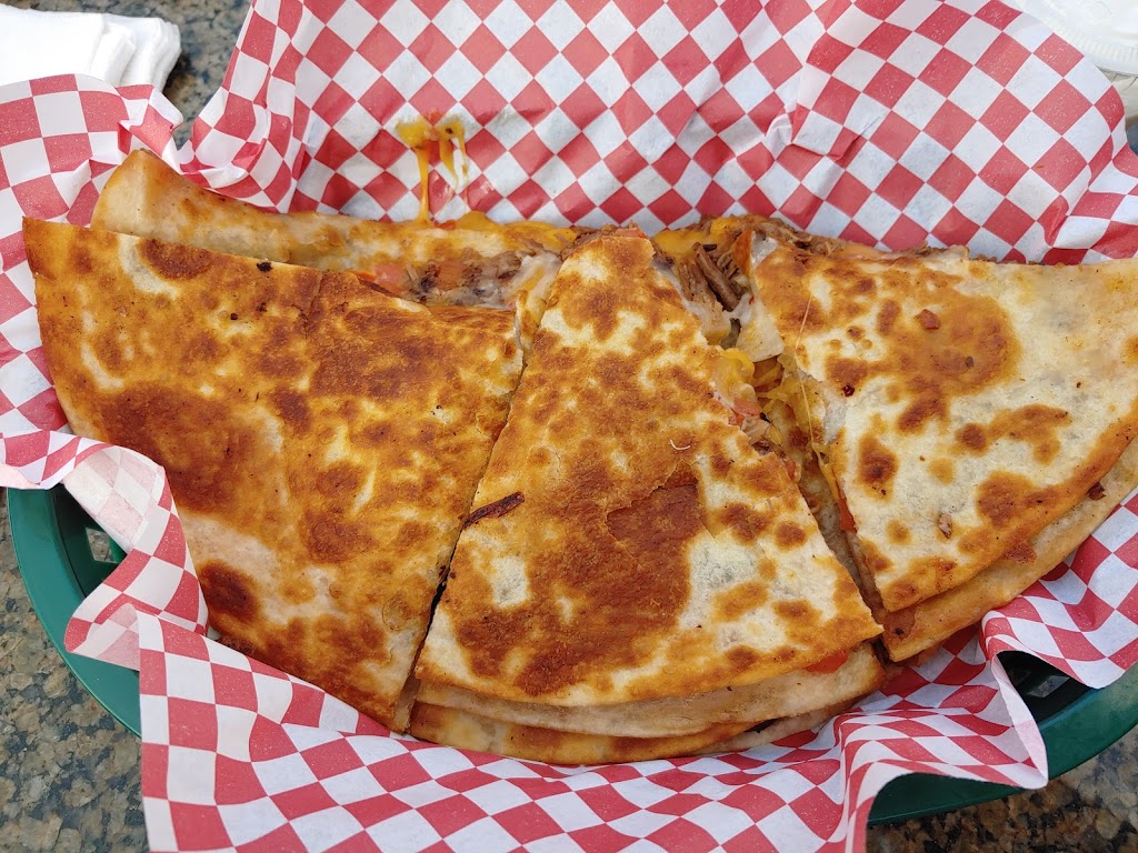 Johns Big Deck | restaurant | 928 Wyandotte St, Kansas City, MO 64105, USA | 8162553396 OR +1 816-255-3396