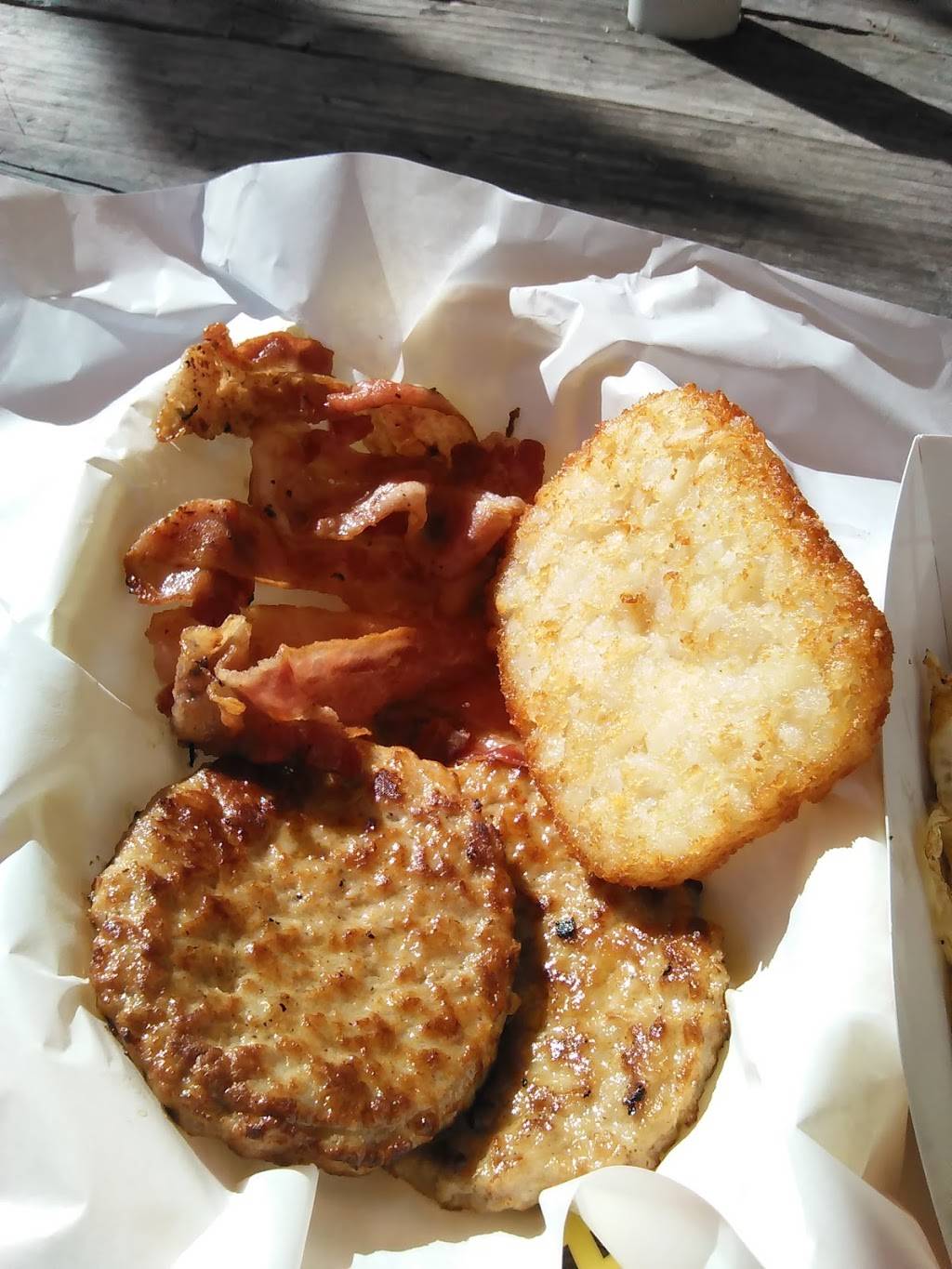 Bellas Pizza | restaurant | 6061, 658 N Ashland Ave, Chicago, IL 60622, USA | 7732520505 OR +1 773-252-0505