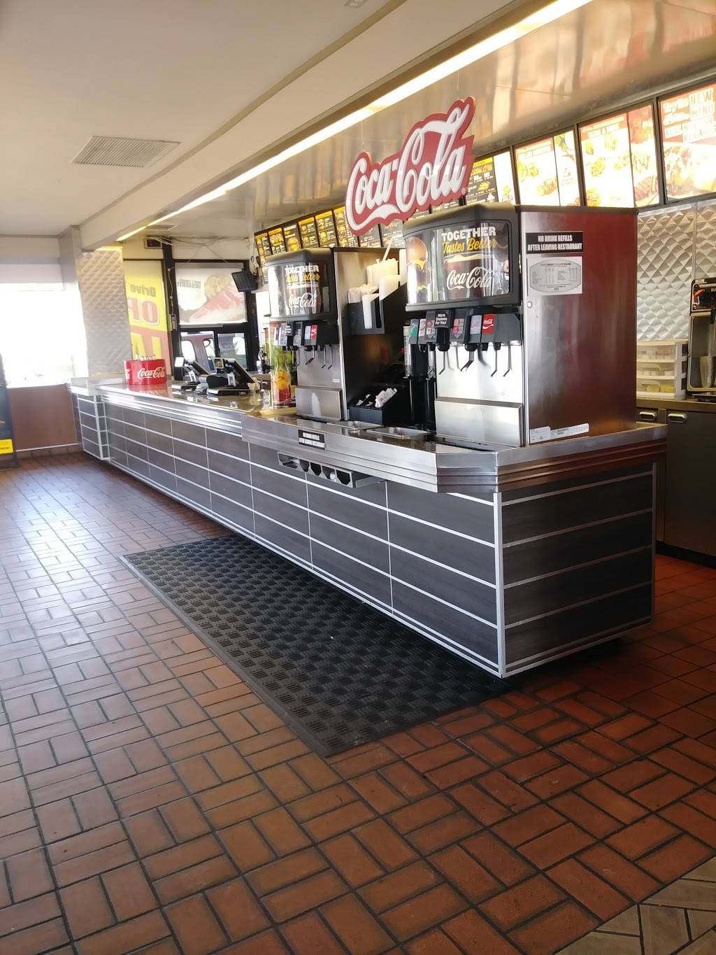 Carls Jr. | restaurant | 34312 Pacific Coast Hwy, Dana Point, CA 92629, USA | 9496613955 OR +1 949-661-3955
