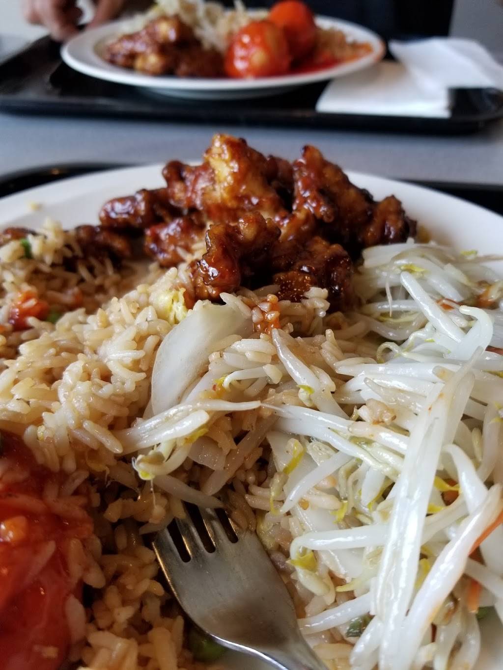 Wok & Roll | restaurant | 900 Division St, Cobourg, ON K9A 5V2, Canada | 9053778080 OR +1 905-377-8080