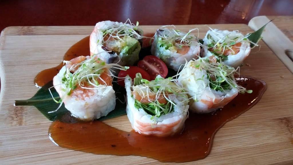 Sushi Selection | restaurant | 305 Boulevard Curé-Labelle, Sainte-Thérèse, QC J7E 0C1, Canada | 4504191211 OR +1 450-419-1211