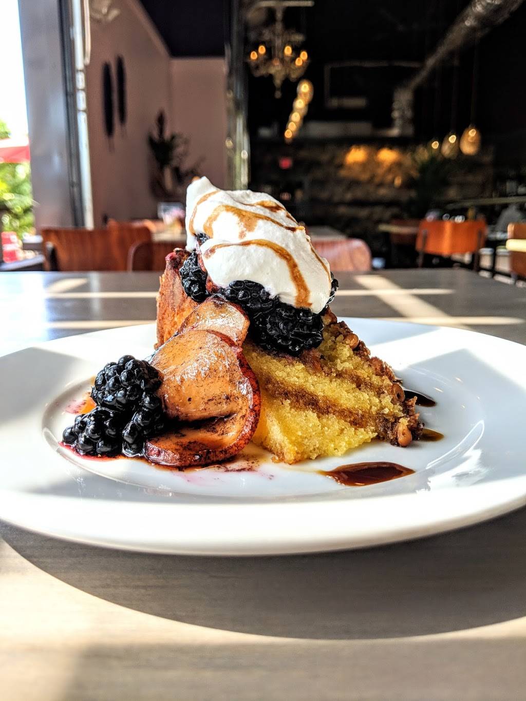 Campana | restaurant | front room, 901 NE Oneonta St, Portland, OR 97211, USA | 5038416195 OR +1 503-841-6195