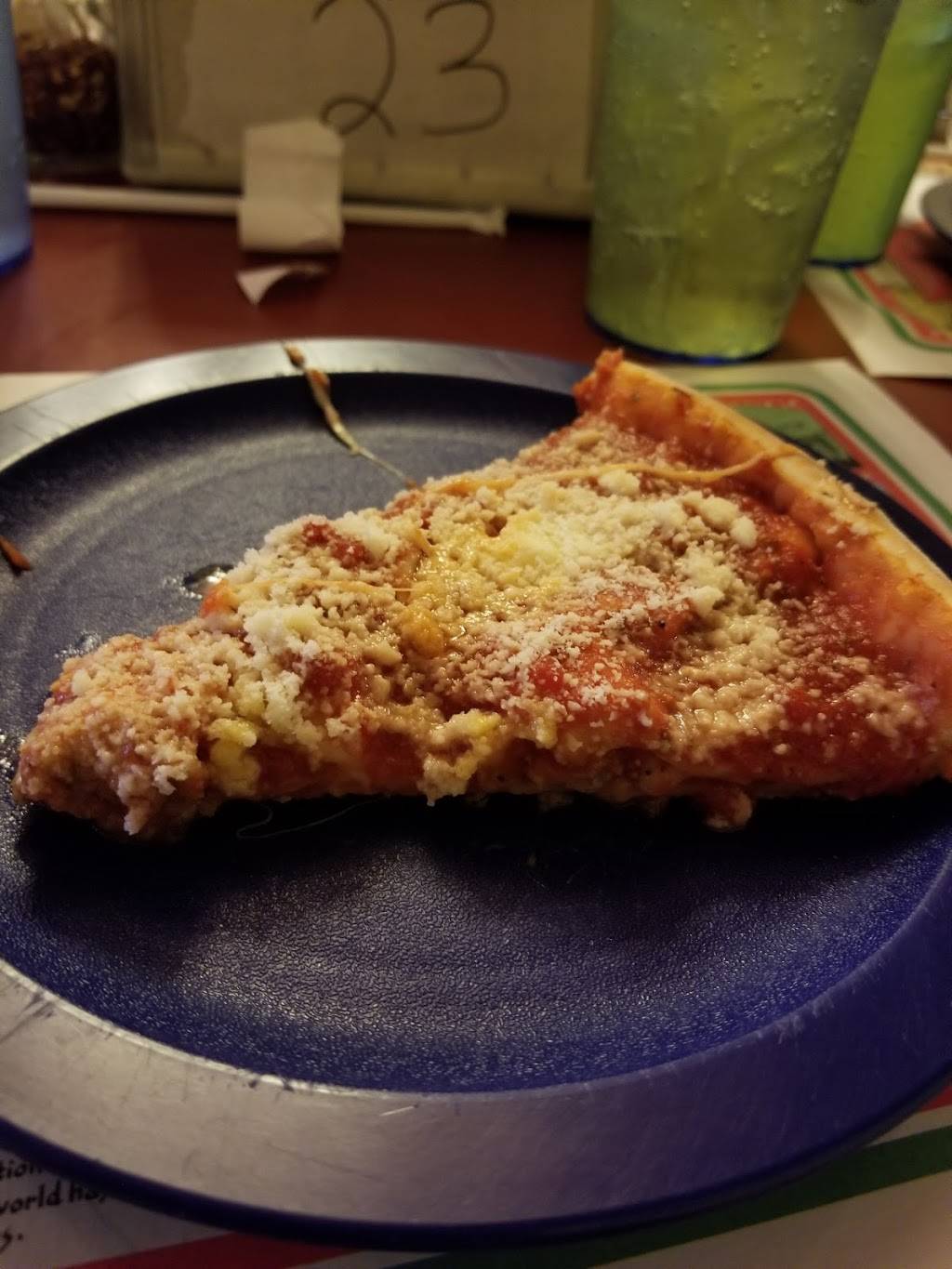 Renos | restaurant | 518 N Side Square, Carlinville, IL 62626, USA | 2178546655 OR +1 217-854-6655