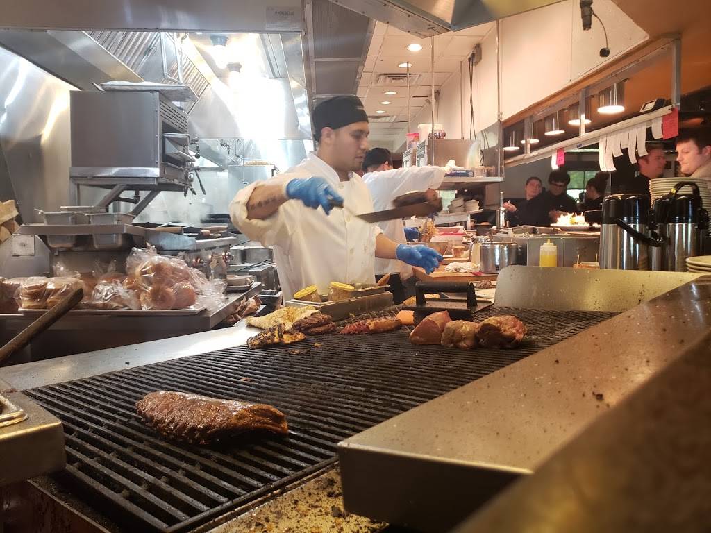 J. Alexanders Restaurant | restaurant | 19200 Haggerty Rd, Livonia, MI 48152, USA | 7344649220 OR +1 734-464-9220