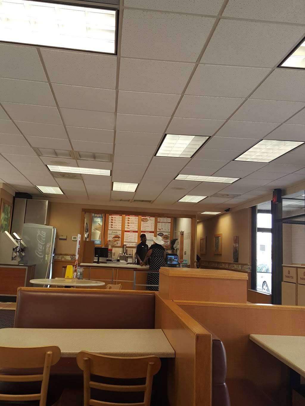 Wendys | restaurant | 2200 E Laburnum Ave, Richmond, VA 23222, USA | 8043217421 OR +1 804-321-7421