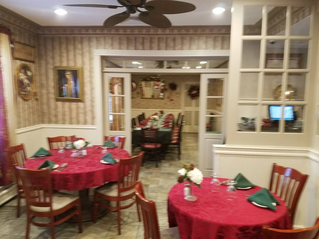 Garden Grill | restaurant | 64 N Country Rd, Smithtown, NY 11787, USA | 6312658771 OR +1 631-265-8771