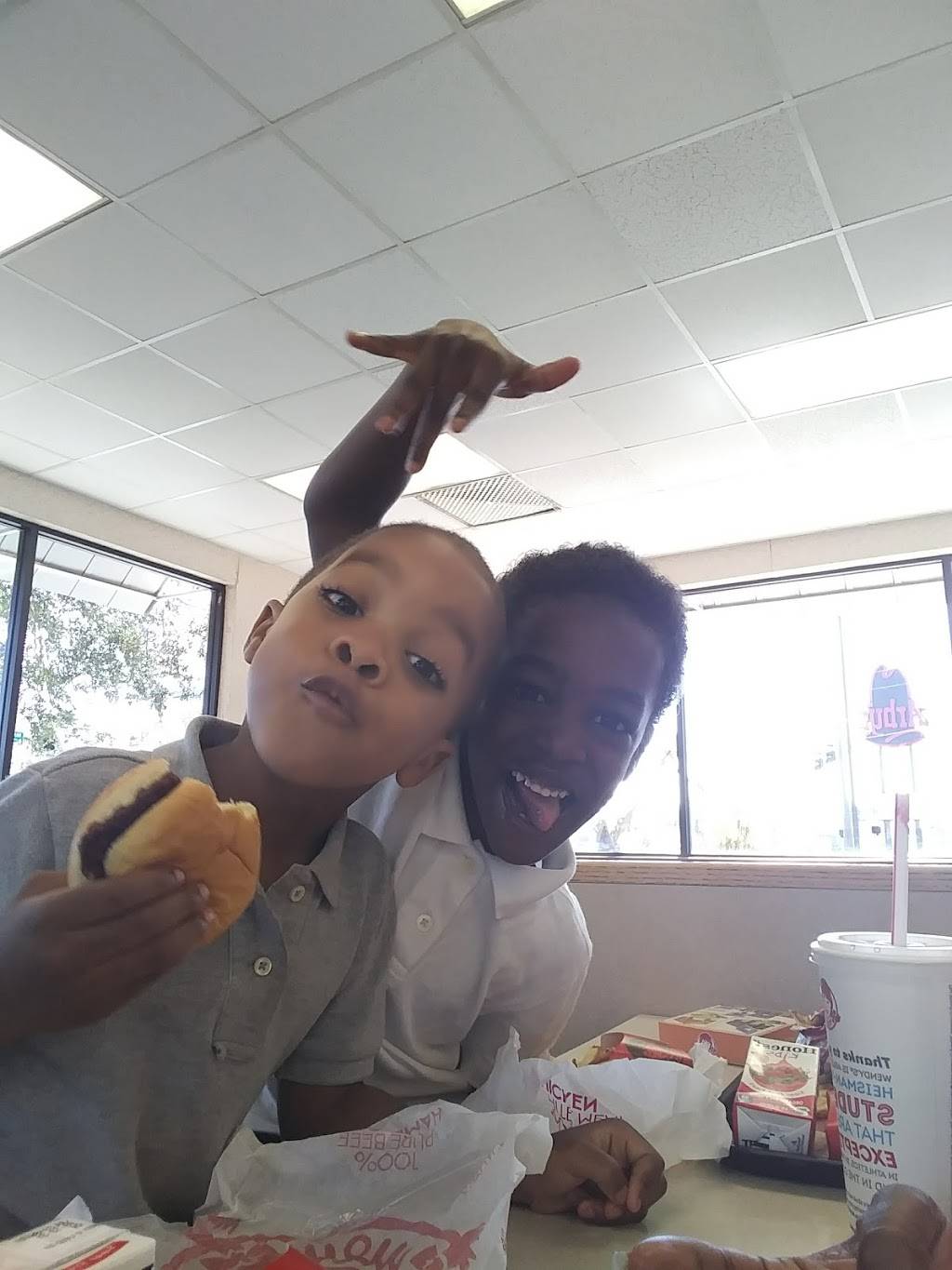 Wendys | restaurant | 699 Mayport Crossing Blvd, Jacksonville, FL 32233, USA | 9042463529 OR +1 904-246-3529