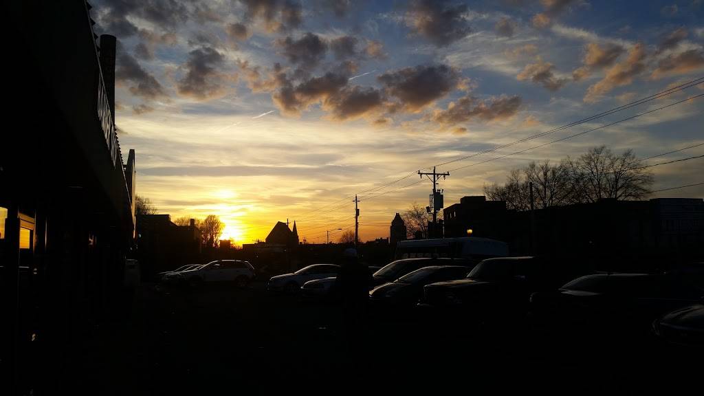 Tasty Grill | restaurant | 1500 E Market St # G, Greensboro, NC 27401, USA | 3363780500 OR +1 336-378-0500