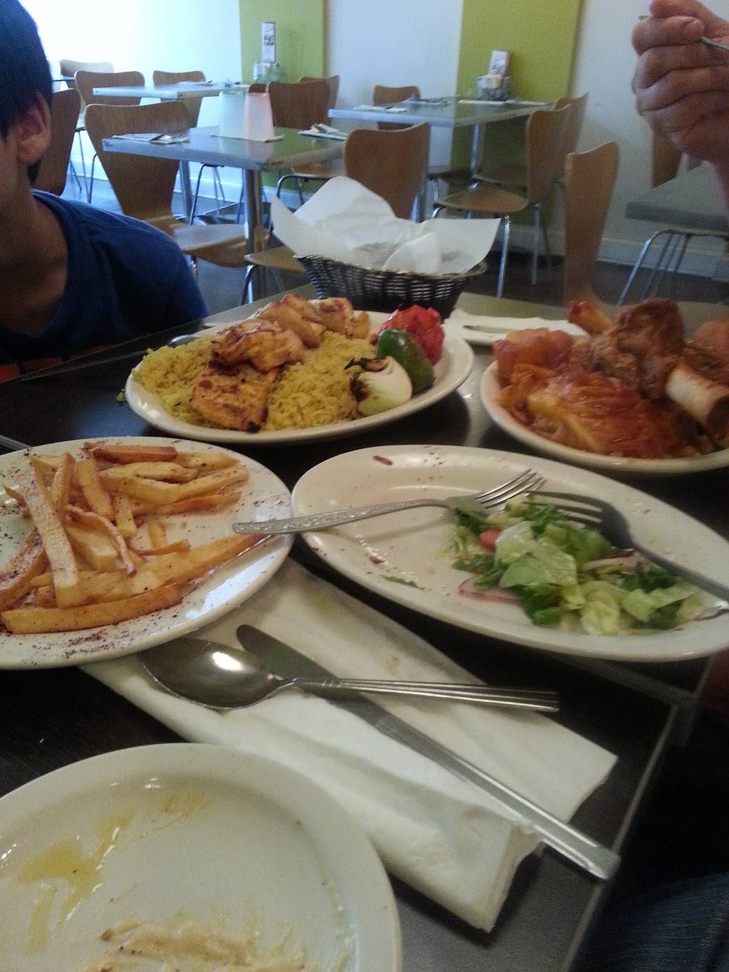 Couscous | restaurant | 1445 W Taylor St, Chicago, IL 60607, USA | 3122262408 OR +1 312-226-2408