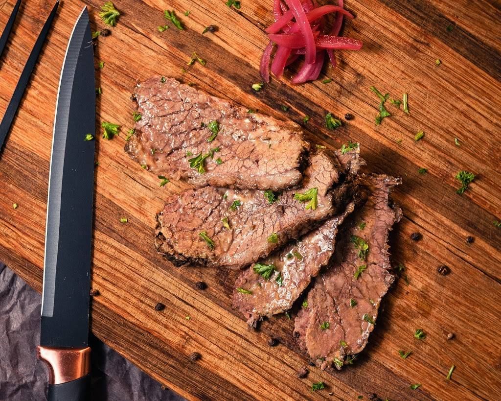 CHAINSMOKER Halal Urban Barbecue | restaurant | 5555 Eglinton Ave W Unit E112, Toronto, ON M9C 5M1, Canada | 4166216275 OR +1 416-621-6275