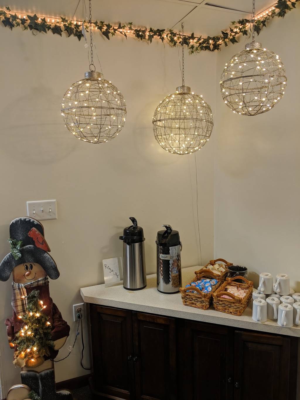 The Gentry Catering | restaurant | 116 E Liberty St, Hubbard, OH 44425, USA | 3305344710 OR +1 330-534-4710