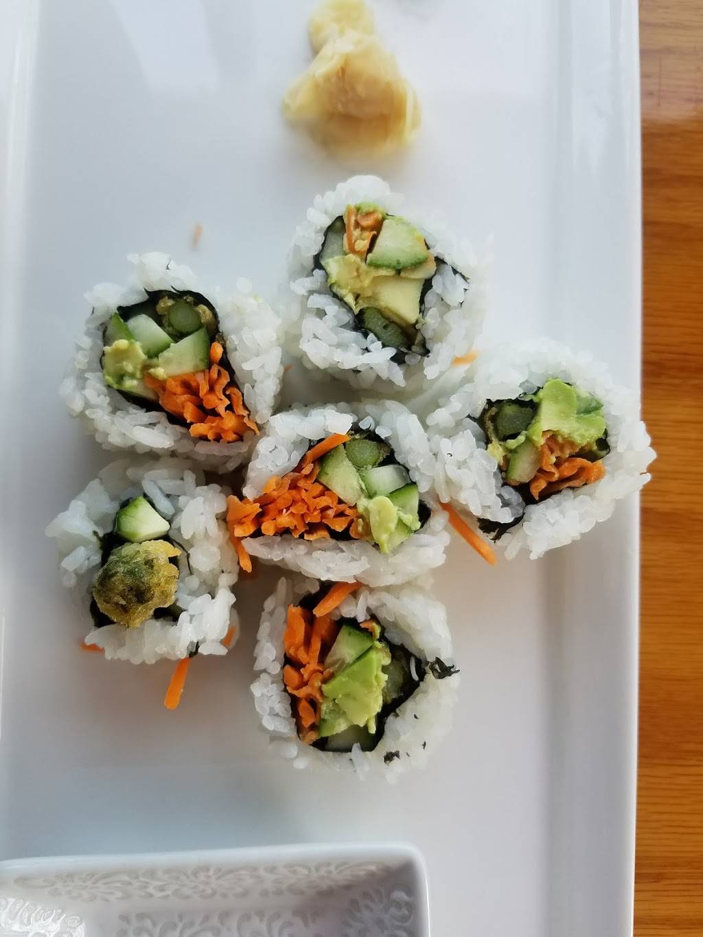 Varee Asian Cafe & Bakery | restaurant | 2861 Raleigh Rd Pkwy W, Wilson, NC 27896, USA | 2522815932 OR +1 252-281-5932