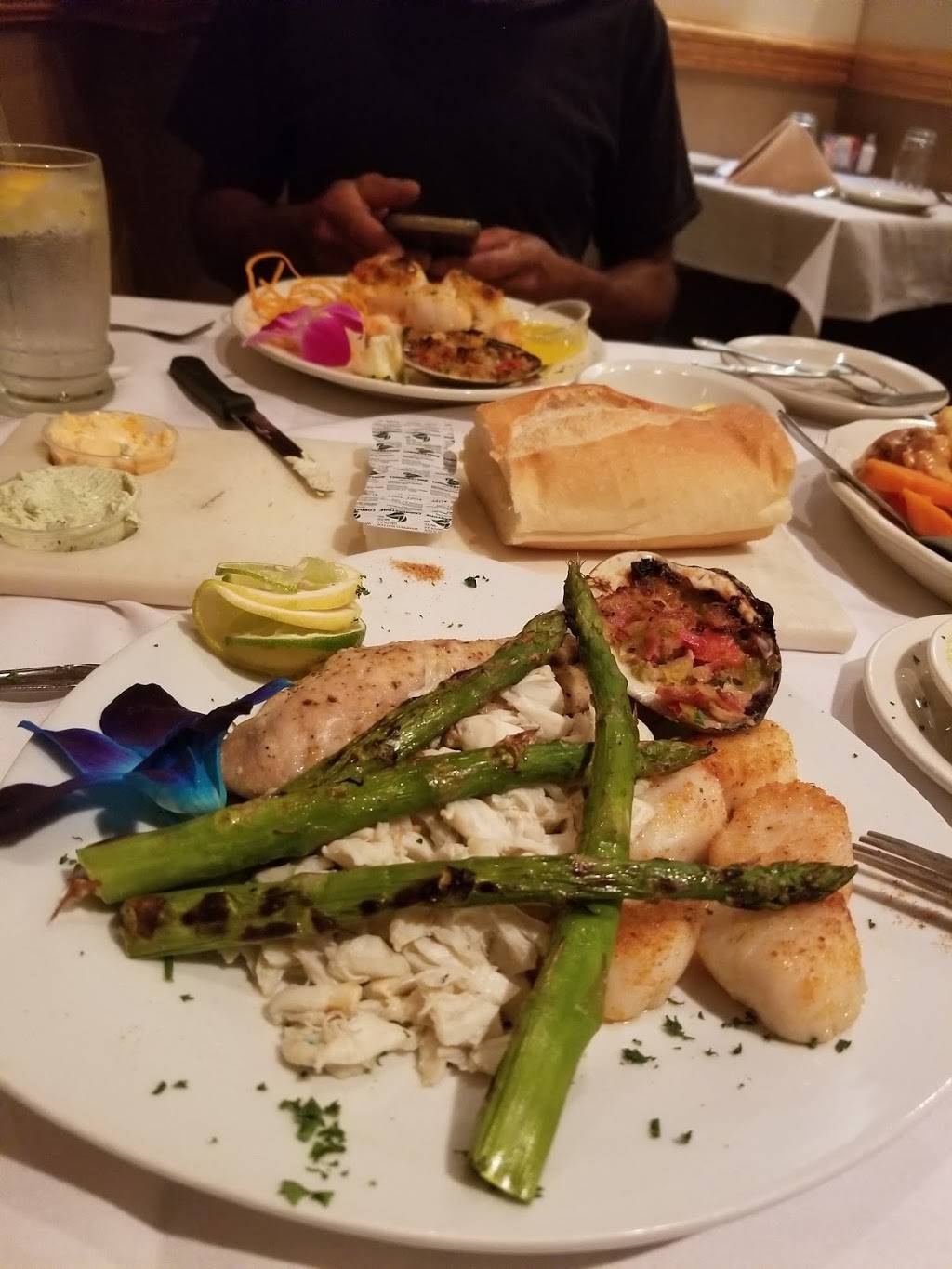 Georgines | restaurant | 1320 Newport Rd, Bristol, PA 19007, USA | 2157850564 OR +1 215-785-0564