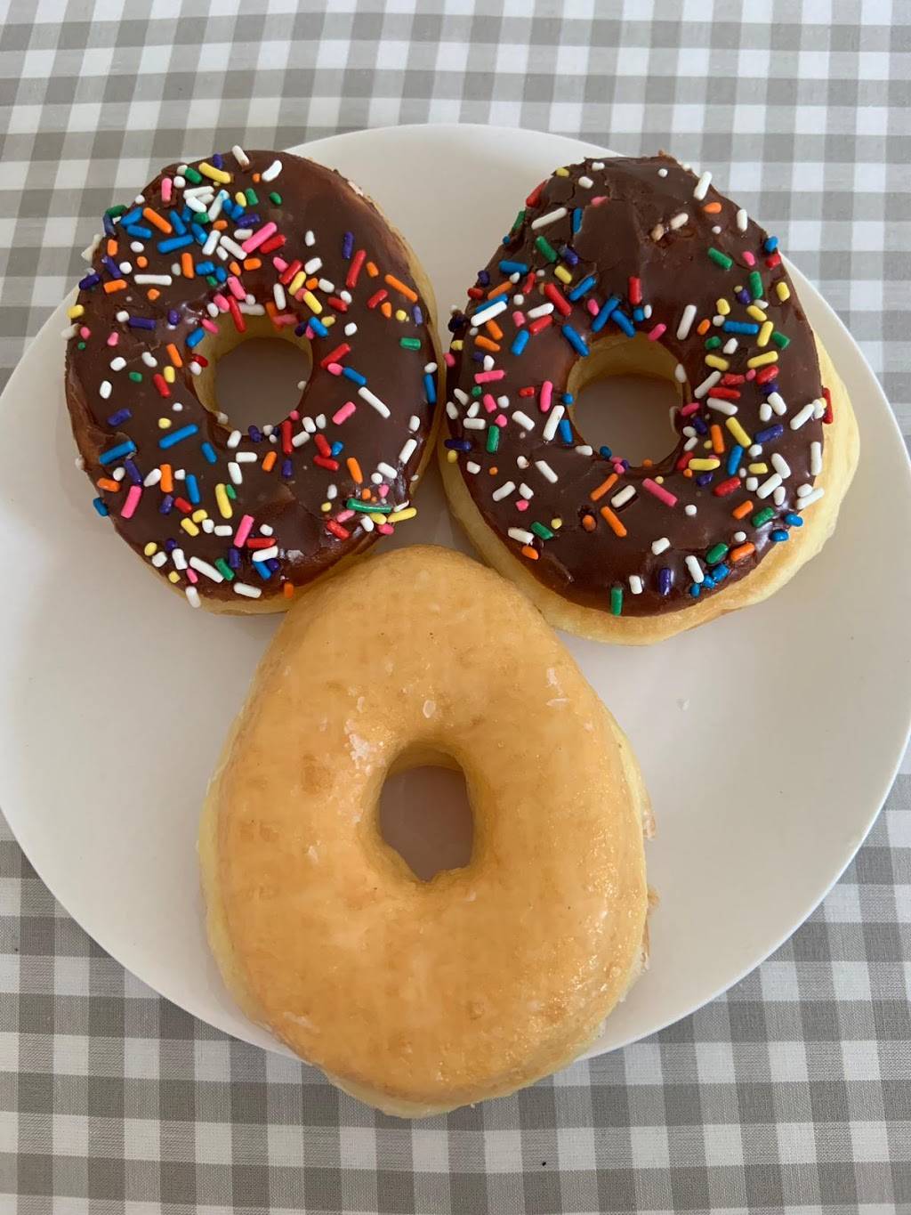 Donut House | restaurant | United States, Texas, McKinney, Independence Pkwy, #110 | 2148565828 OR +1 214-856-5828